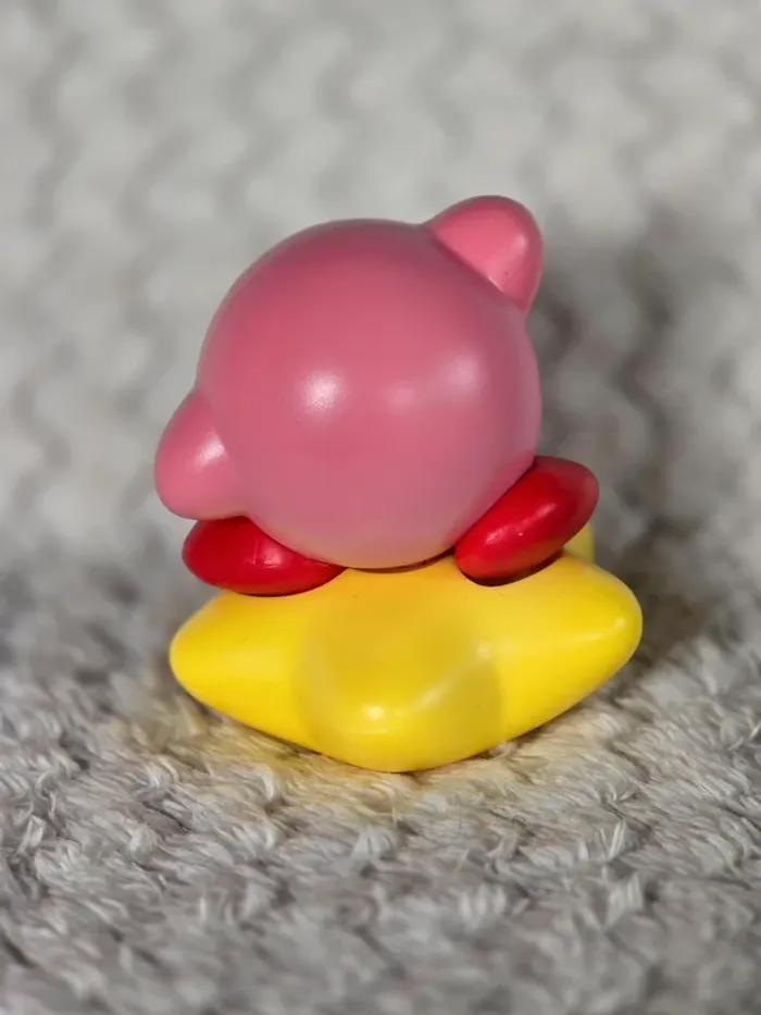 Figurine Kirby sur son étoile swing Nintendo Japon - photo numéro 2