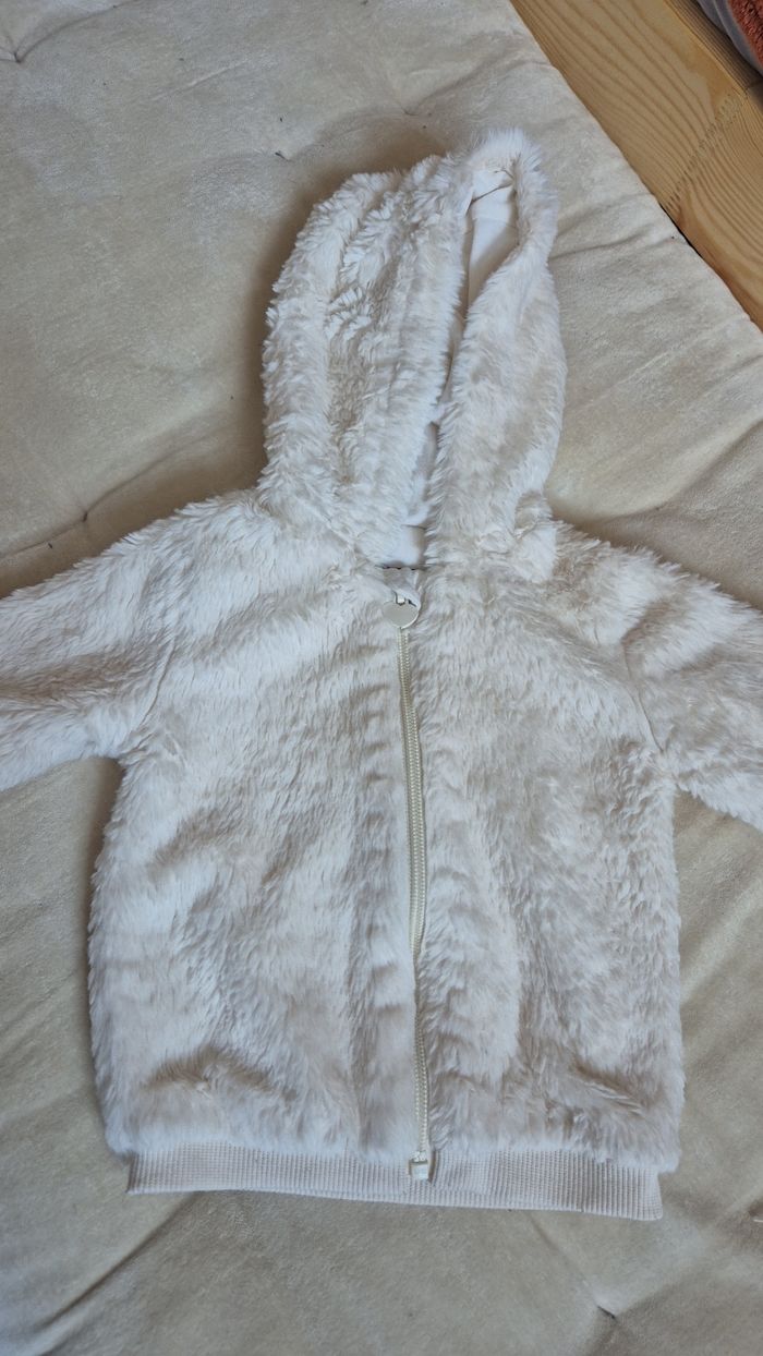 Veste en fausse fourrure - photo numéro 2