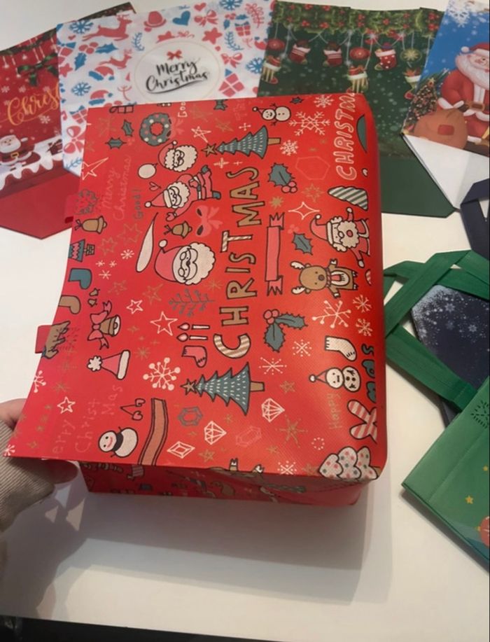 Lot NEUF de 10 sacs cabas sur le thème de Noël - photo numéro 2