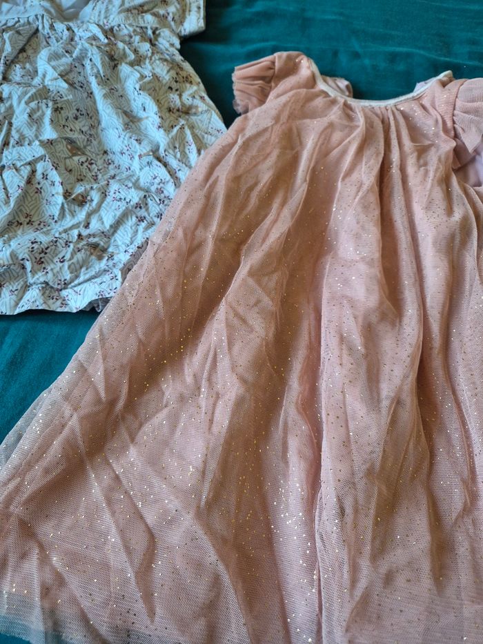 Lot vêtements fille 23/24 mois - photo numéro 3