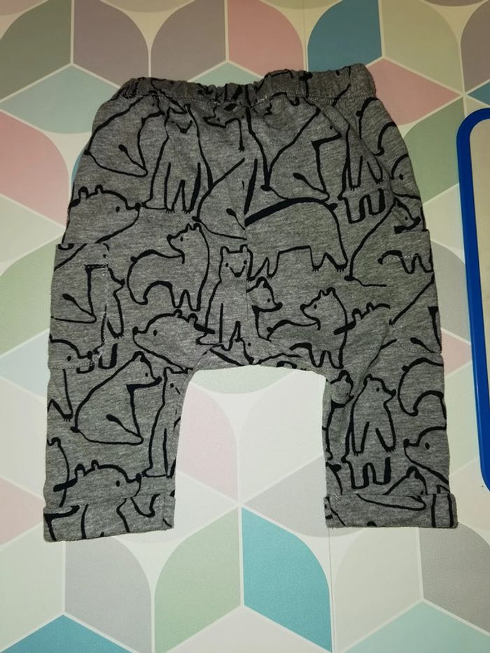 D2335 - pantalon garçon 1 mois - photo numéro 2