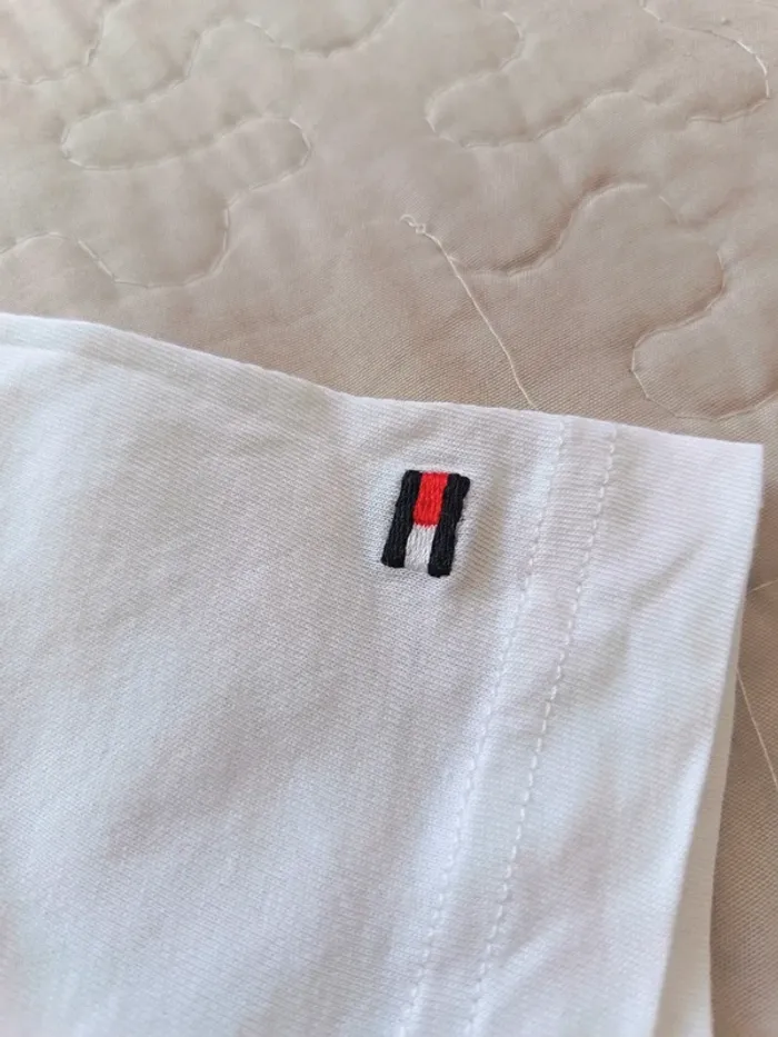 T-shirt à manches courtes Tommy Hilfiger taille L - photo numéro 5