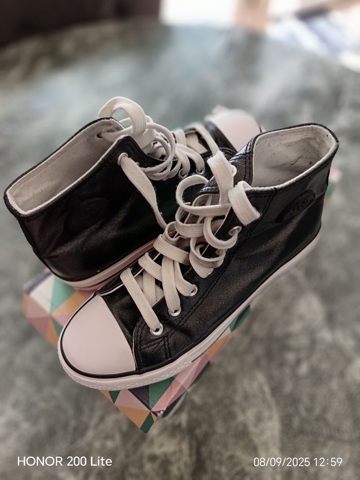 Chaussures Les petites Bombes
