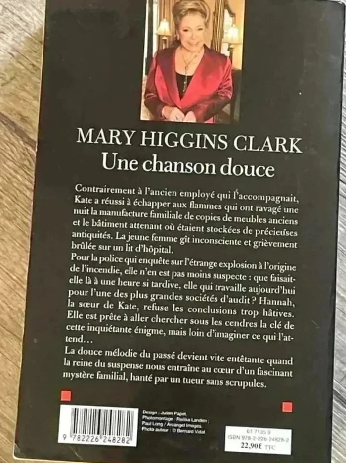 Livre de Mary higgins Clark : une chanson douce - photo numéro 3