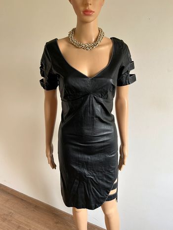 Robe noire en simili cuir Bleu d’Azur taille 38 jamais portée