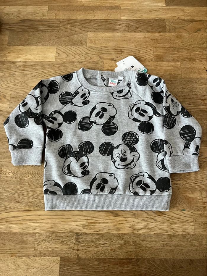 Sweat mickey disney
