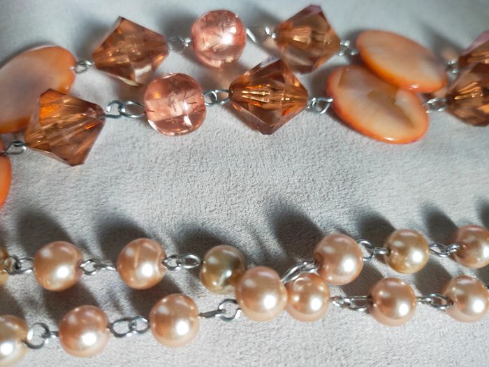 Collier perlé orangé nacré et perles imitation cristal – Tons chauds et élégance - photo numéro 9