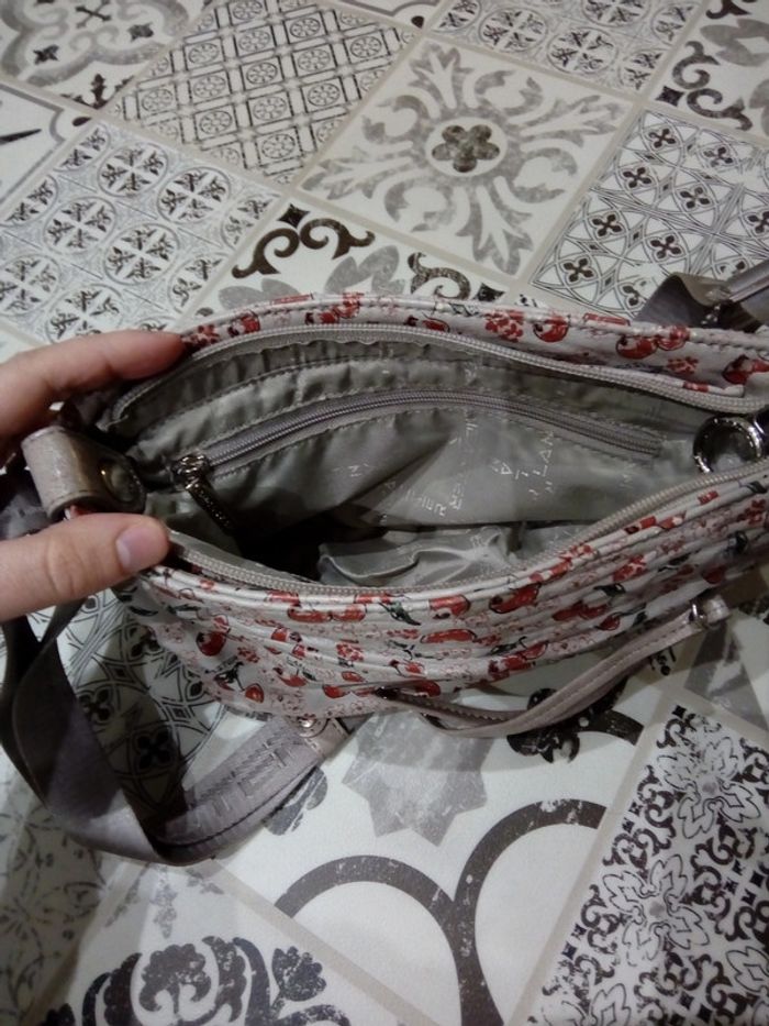 Sac bandoulière Lancaster imprimé cerises - photo numéro 2