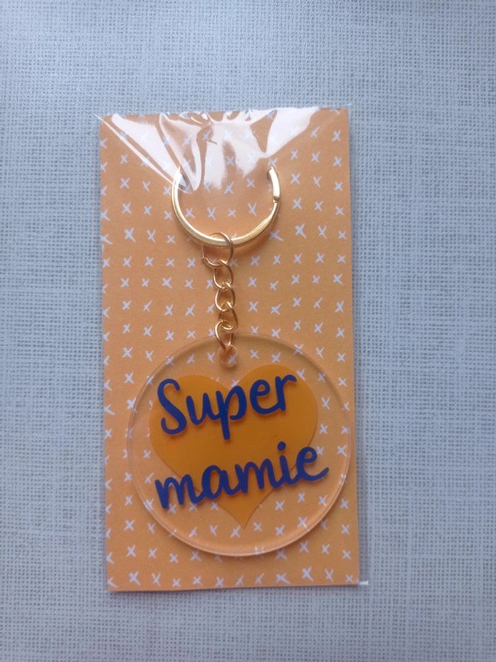 Porte clé super mamie