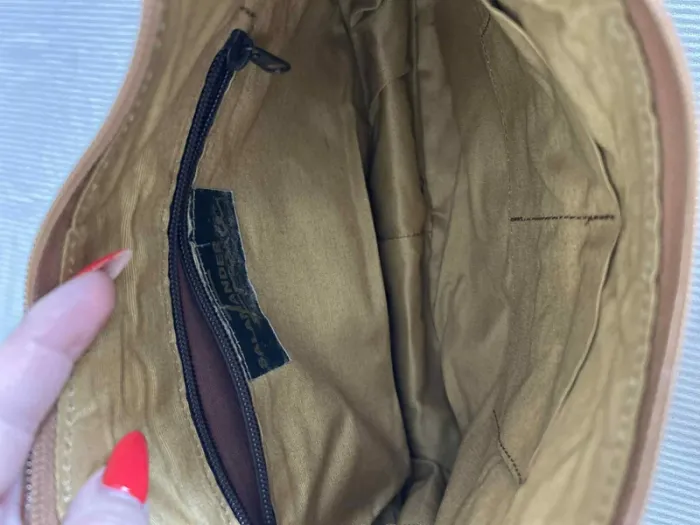 Sac bandoulière cuir camel Salamander – bon état - photo numéro 17