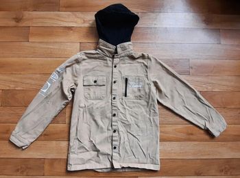 Chemise ou surchemise à capuche 11/12 ans
