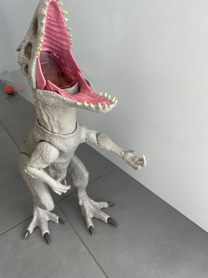 Très grand dinosaure Indominus Rex Jurassic World Figurine - photo numéro 3