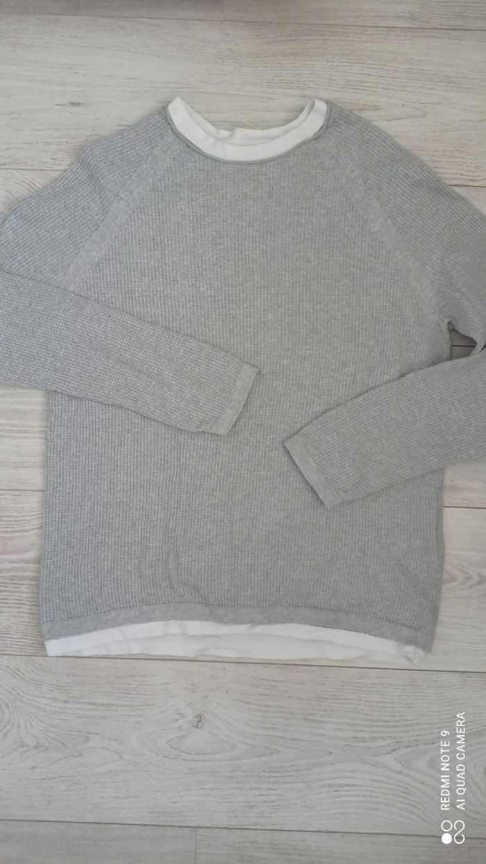 Sweat léger Celio gris taille grand S  comme neuf