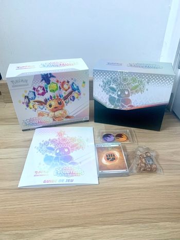 ETB - Coffret Dresseur d’Élite Évolutions Prismatiques avec goodies