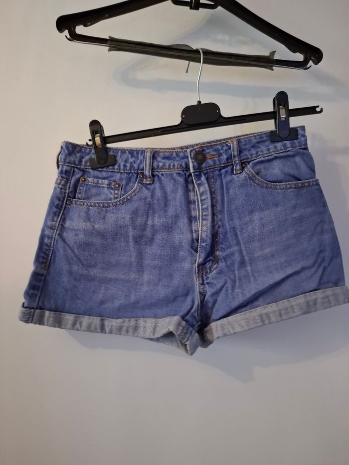 Short forever21 taille 36 mesure dans l'annonce - photo numéro 1