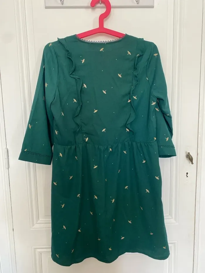 Robe verte neuve taille 2 - photo numéro 4