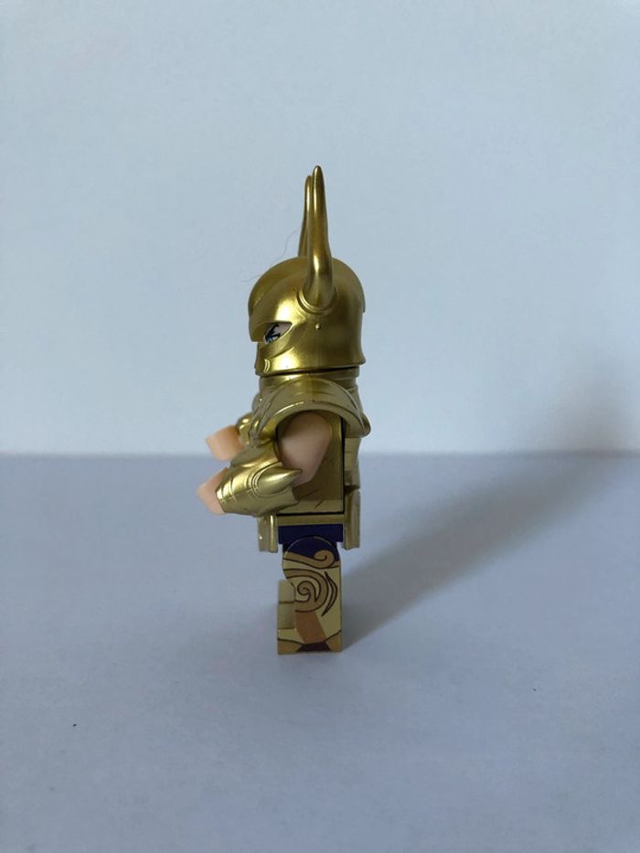 Figurine type lego Chevalier du Capricorne. Les chevaliers du zodiaque. Saint Seiya - photo numéro 2