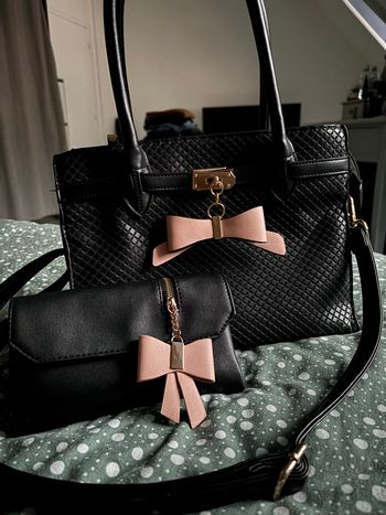 Sac à main et porte feuille