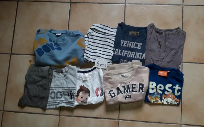 Lot 9 vêtements 6 ans garçon