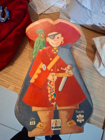 Puzzle pirates complet des 3 ans djeco