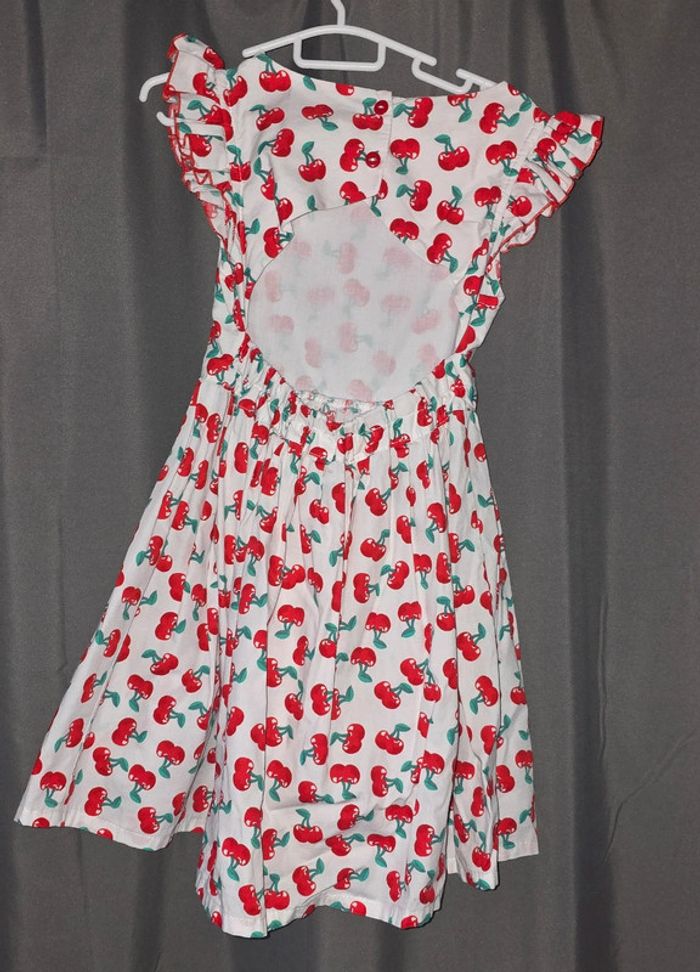 Robe de chez Retrochic boutique, modèle Adèle, en 5 ans - photo numéro 2