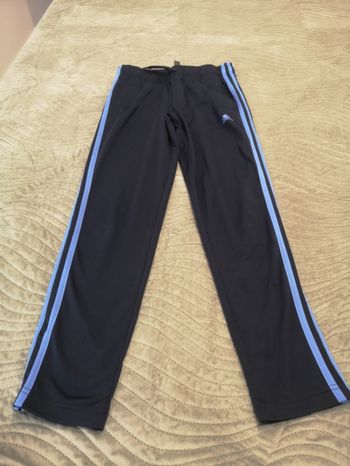 Pantalon Adidas 12ans (taille 152cm)