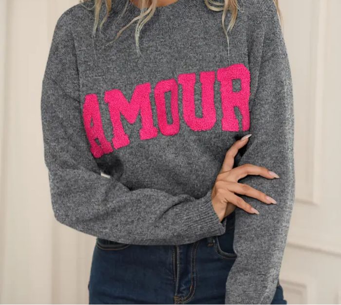Pull gris « amour » - photo numéro 2