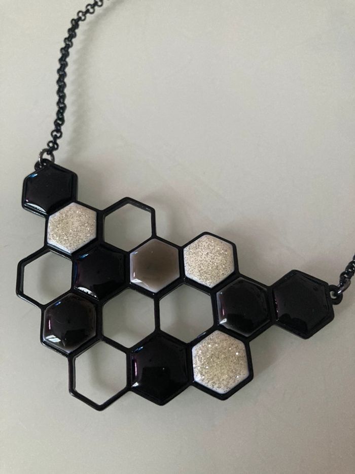 Collier femme noir et blanc - photo numéro 4