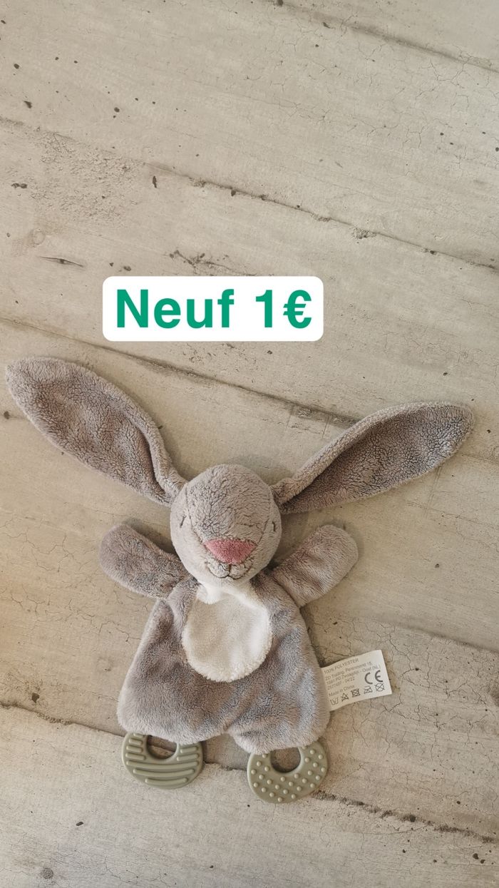 Peluche lapin gris