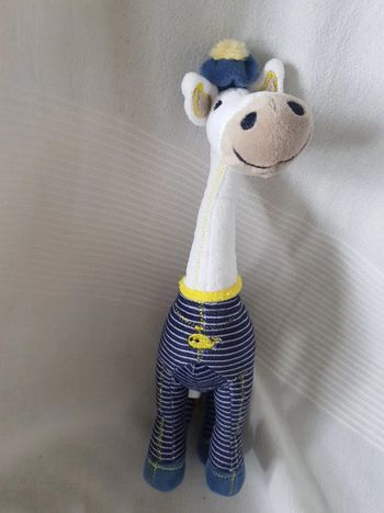 Girafe  rayée  Tape à l oeil