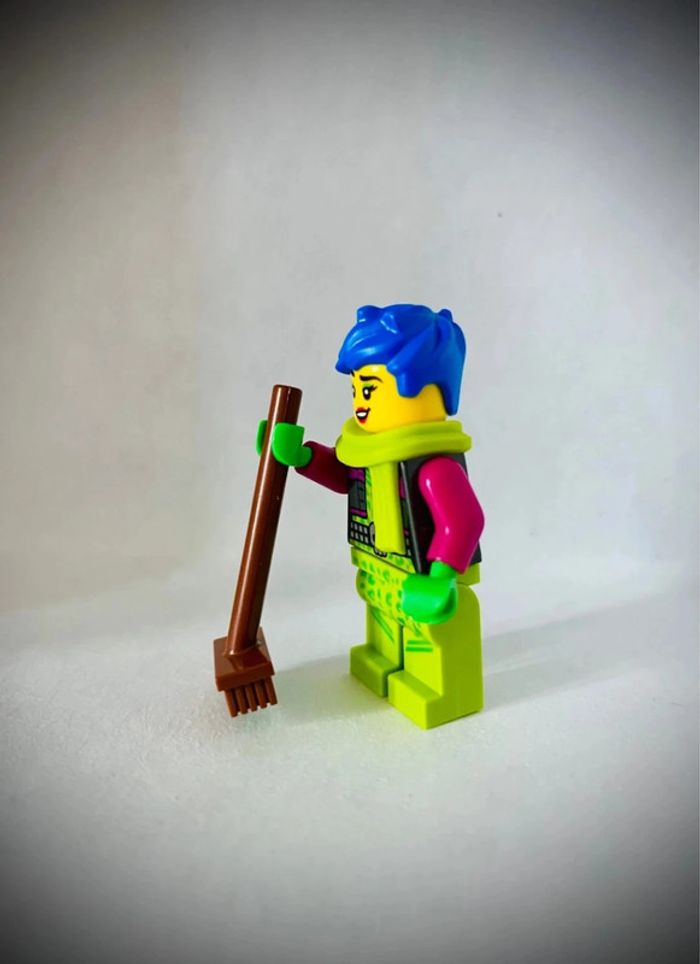 Minifigurine LEGO City - CTY1506 - Raze 2022 - Très bon état - photo numéro 4