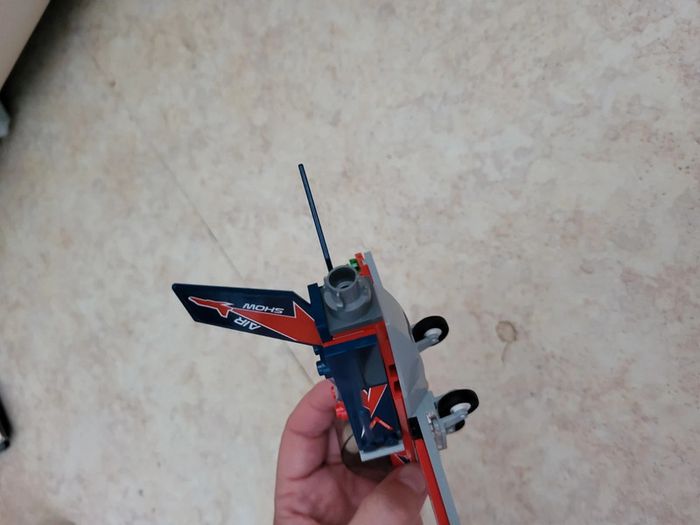 Lego Le jet de voltige - photo numéro 4