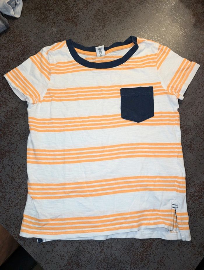 T-shirt garçon 4/5 ans comme NEUF