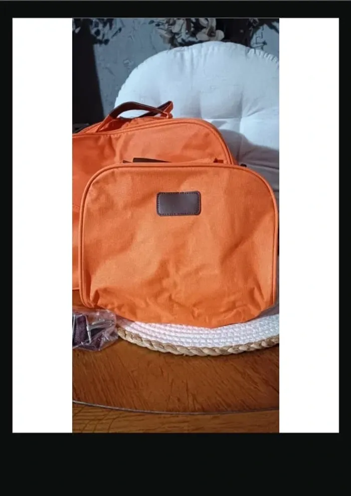 Sac et vanity neuf - photo numéro 4