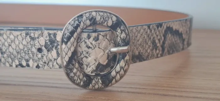 Ceinture effet python beige – LA tendance incontournable - Très bon état 🌟 - photo numéro 2