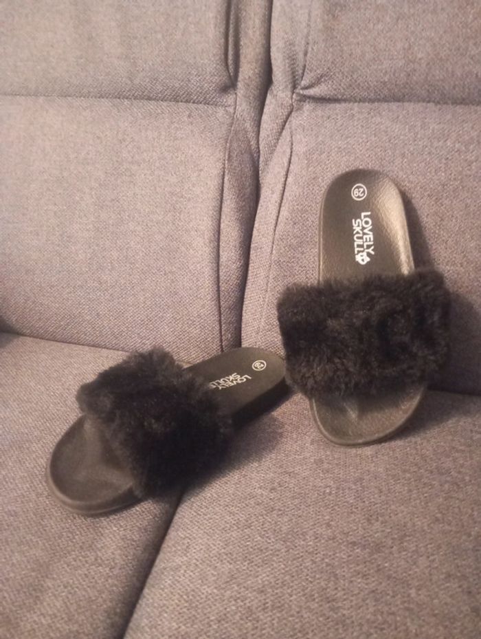 Claquettes fausse fourrure 29 Lovely Skull Beebs by Kiabi