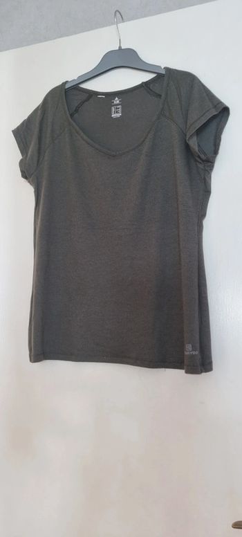 T-shirt manches courtes kaki taille 40 / L Décathlon