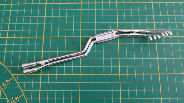 Ligne échappement gauche 3011-3307 miniature Bburago Burago Ferrari GTO 1962 1/18 1/18e 1/18ème #C48 - photo numéro 2