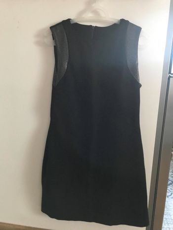 Robe noire cloutée Mango