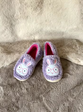 Paire de chaussons couleur lilas rose et blanc  motif lapin taille 26 (1123)