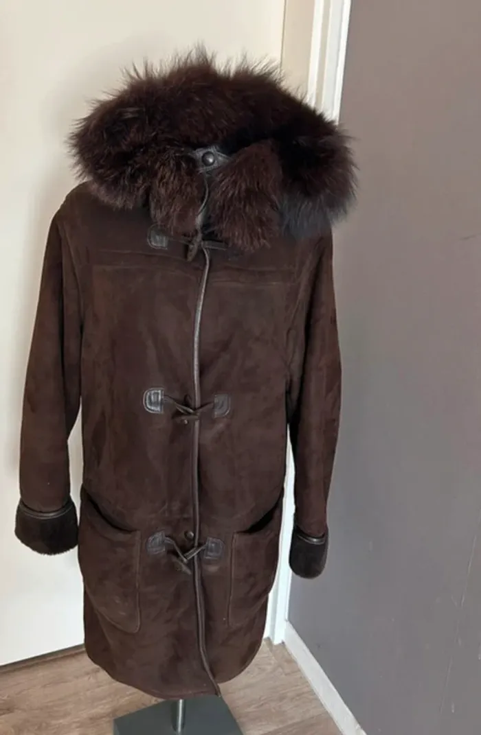 Victor manteau en peau , marron,  capuche amovible femme, taille 40