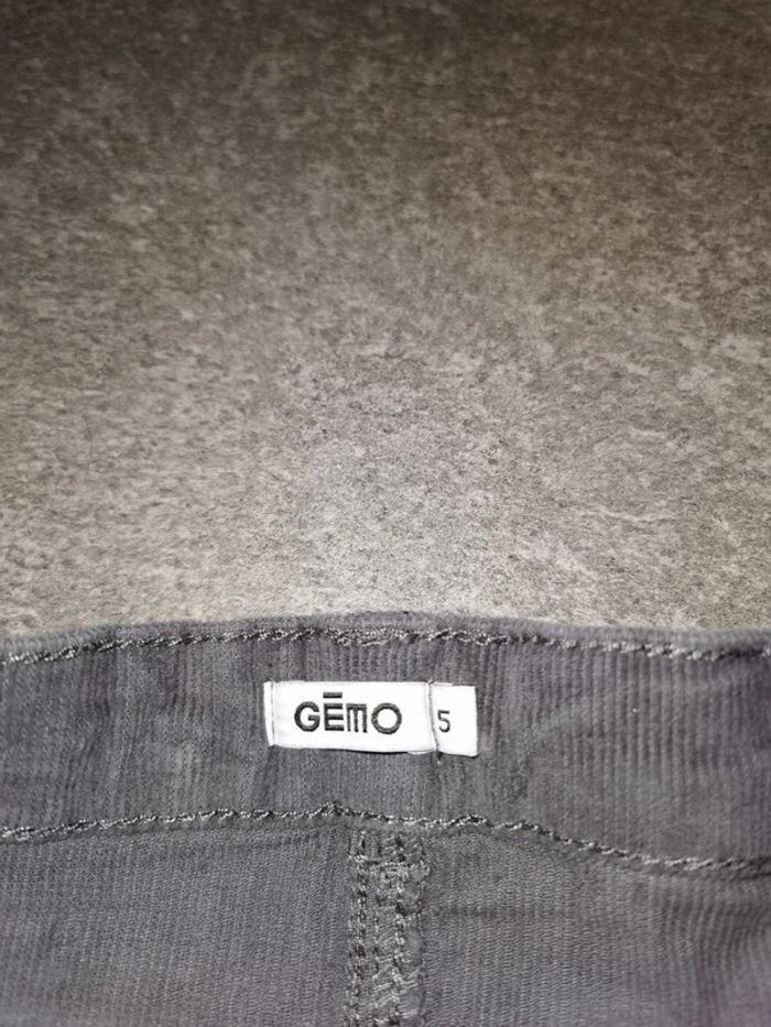 Pantalon garçon 5 ans comme neuf - photo numéro 3