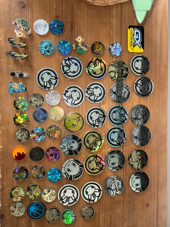 Lots de jeton pins Pokémon
