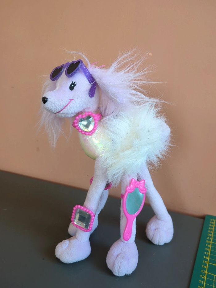 peluche chien barbie