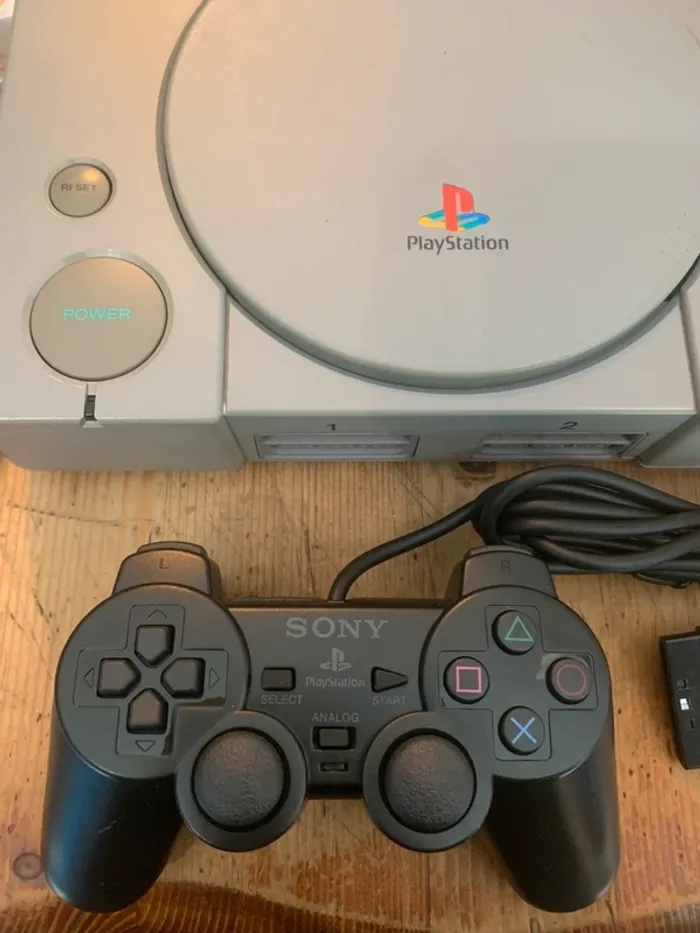 PlayStation 1002 - photo numéro 3