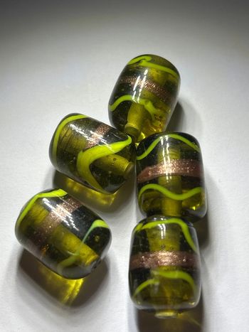 A623, 5 grosses perles en verre lampwork