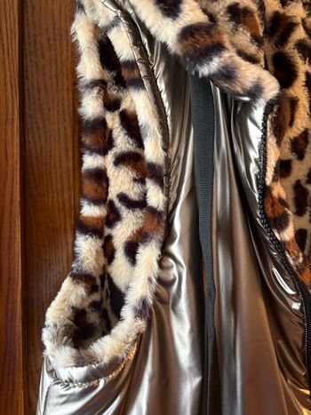 Doudoune léopard réversible sans manche