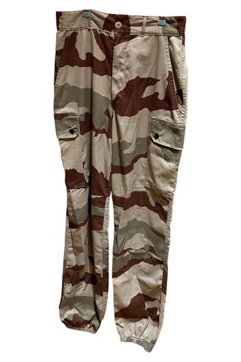 Pantalon militaire armée camouflage Taille 38 En parfait état