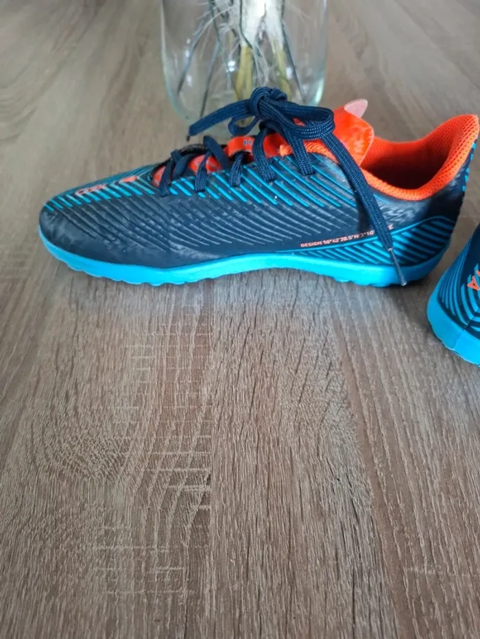 Chaussures de foot t38 - photo numéro 8