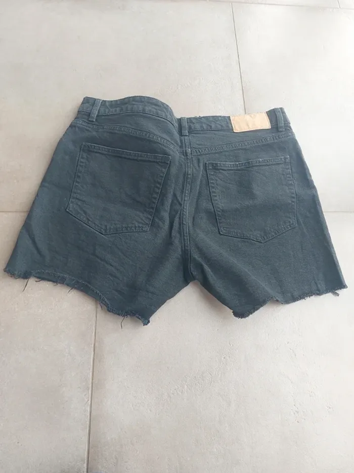 Short H&M 46 - photo numéro 3